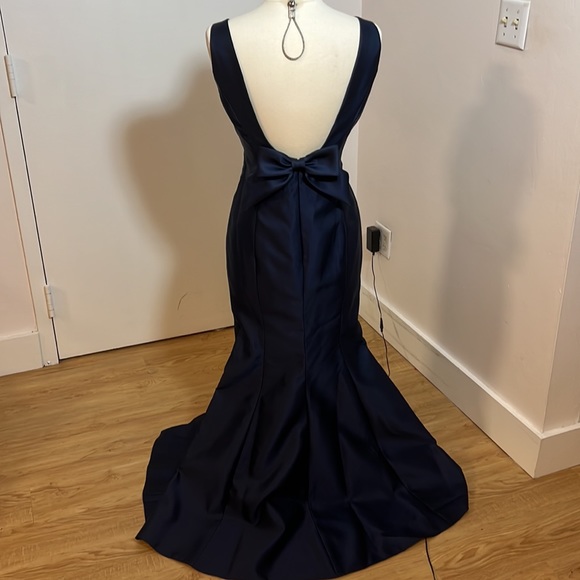 Dessy dress D707 in Midnight Satin Twill - Picture 2 of 4